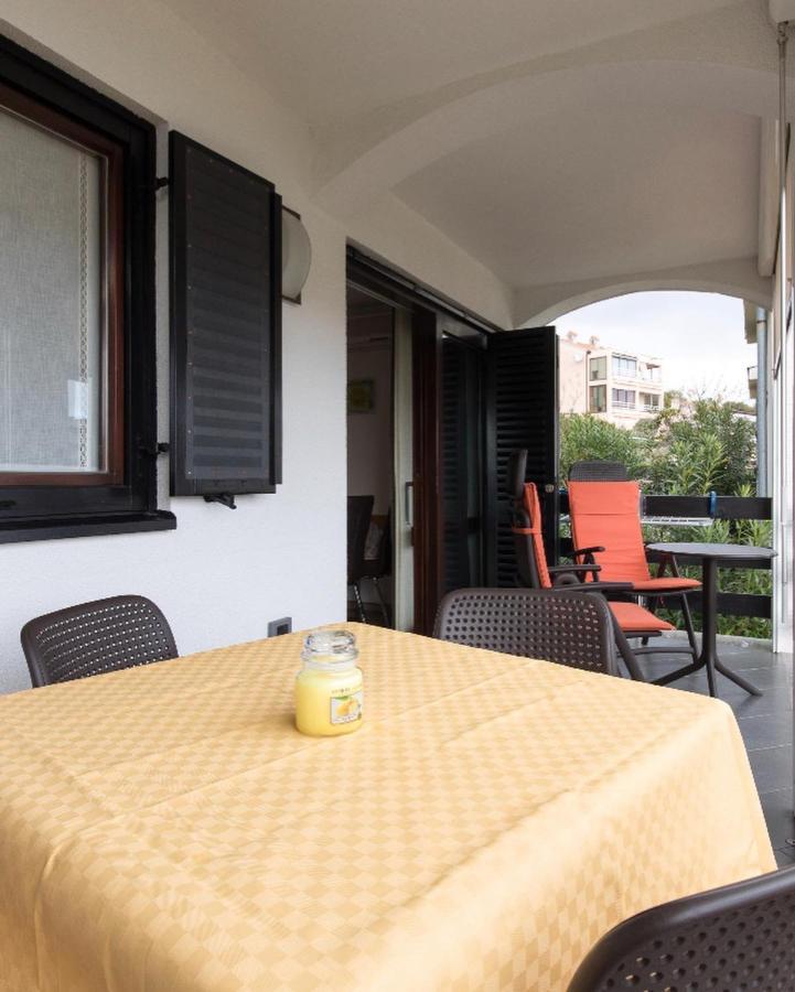 Residence4A-Appartamento Bianco Ravni Exterior foto